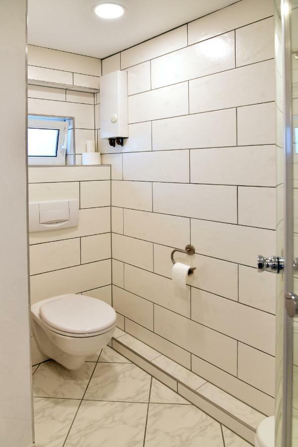 Annis Wohnschloesschen Apartamento Mainhausen Exterior foto